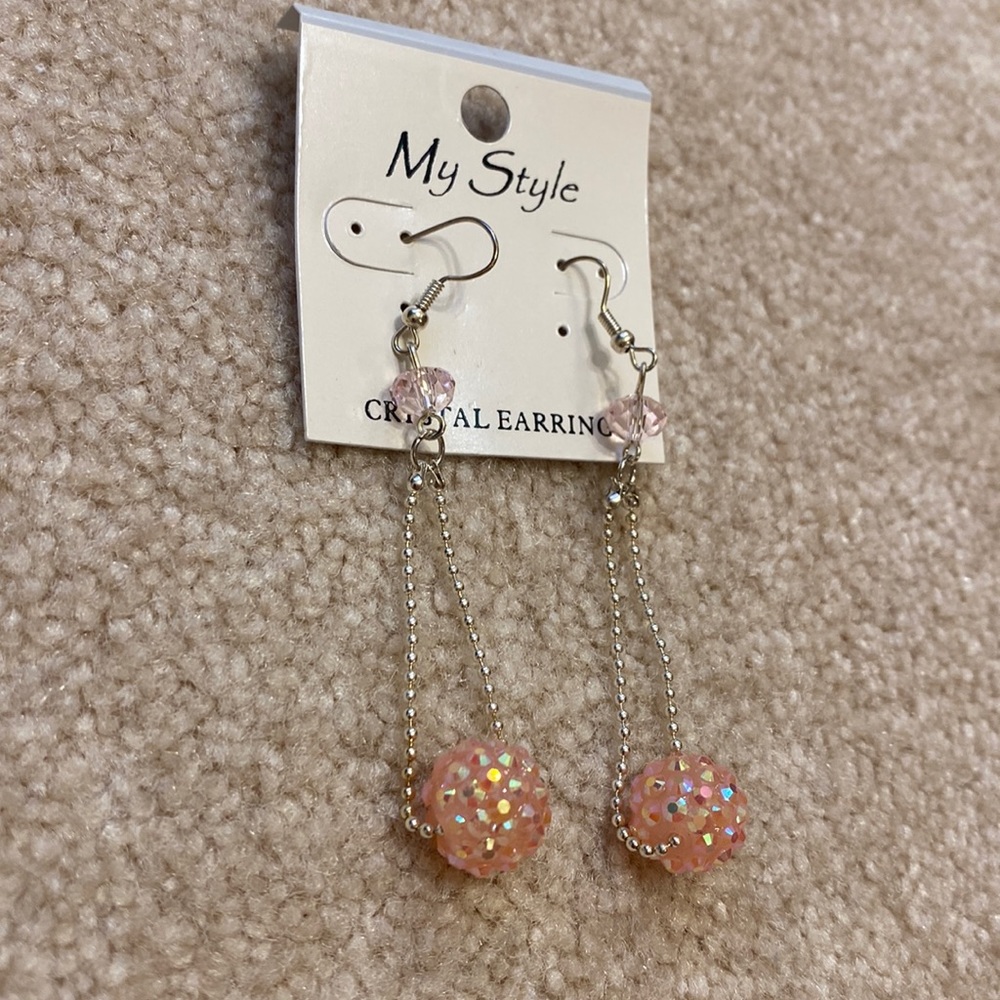 Pink dangle crystal earrings, new in packaging!